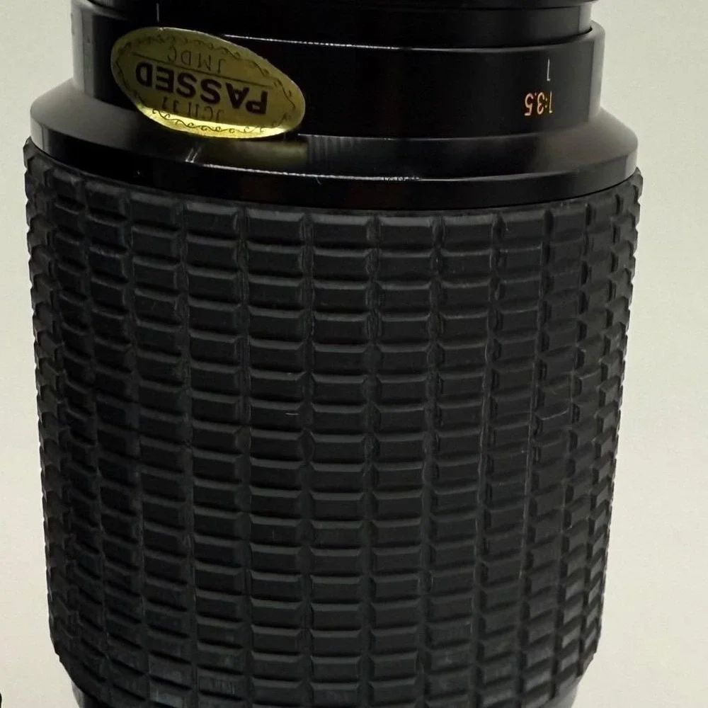 Sigma Zoom-Master 70-210 f/4-5.6 for Nikon - Made in Japan-Case‎ & Filter